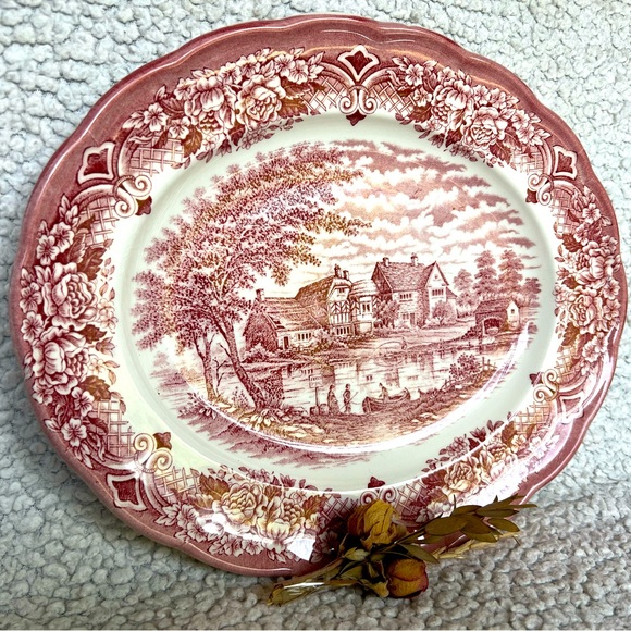 Ravensdale Pottery LTD Accents Vintage Ravensdale Pottery English